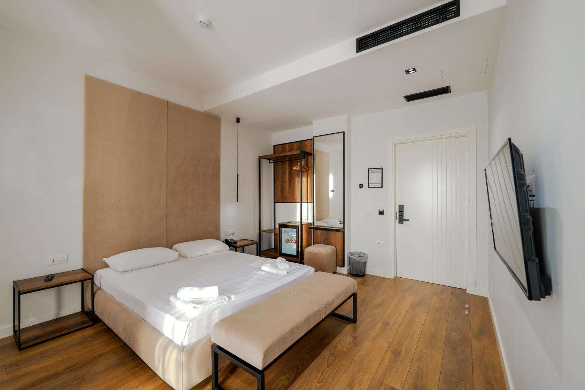 Hotel Central Vlorë 外观 照片