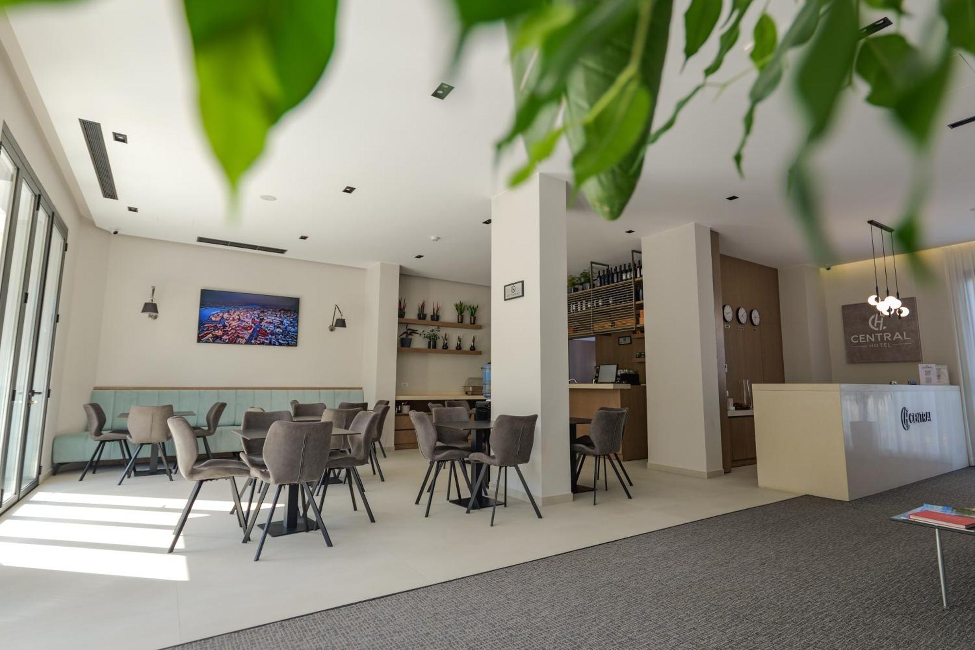 Hotel Central Vlorë 外观 照片