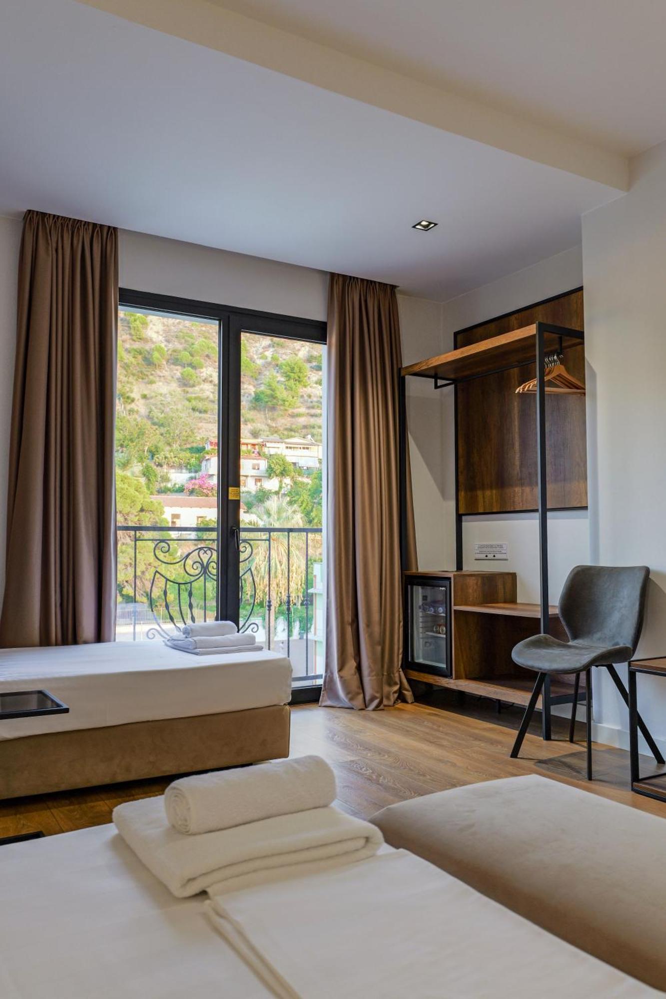 Hotel Central Vlorë 外观 照片